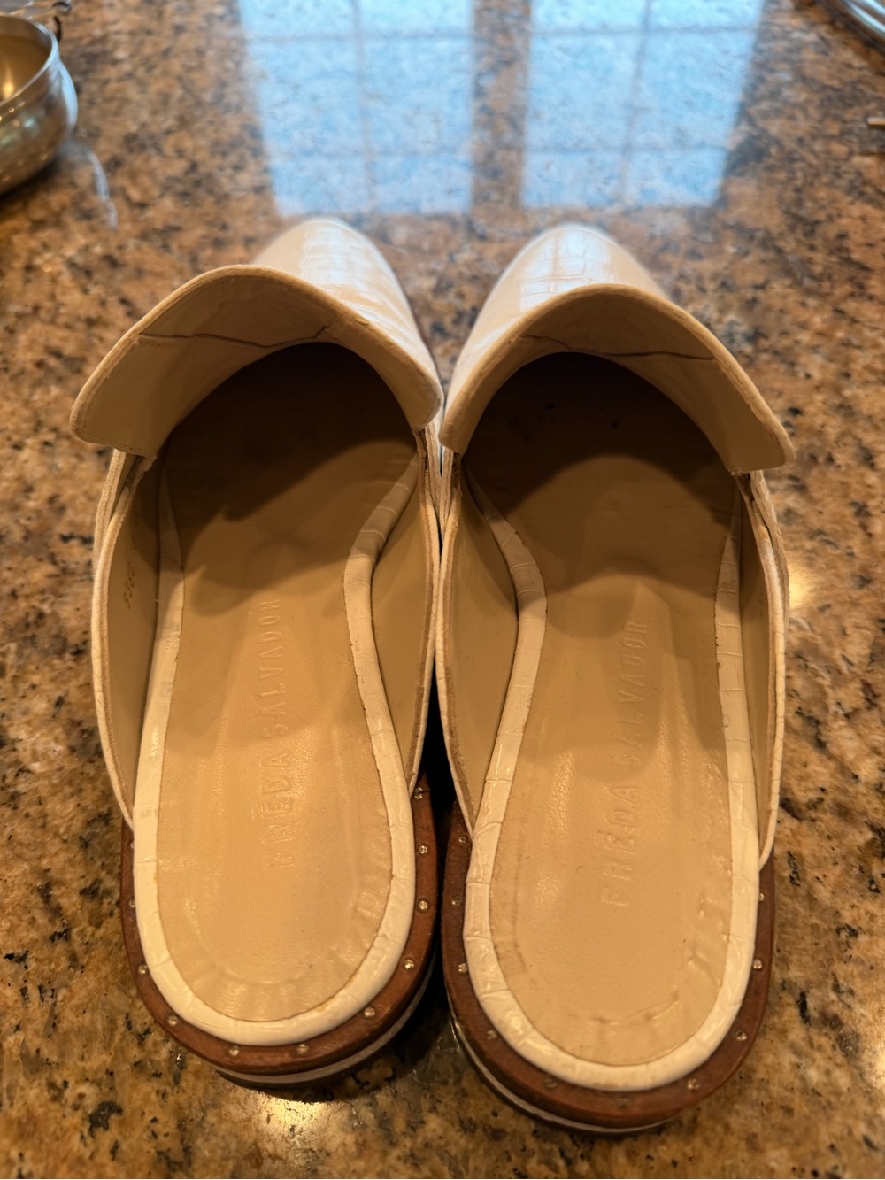 Freda Salvador Cream Croc-Embossed Pointed-Toe Slip-On Mules - Picture 5 of 5
